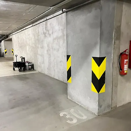 Brewery Loft Free Garage Parking